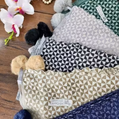 شال موهر وارداتی پوم دار