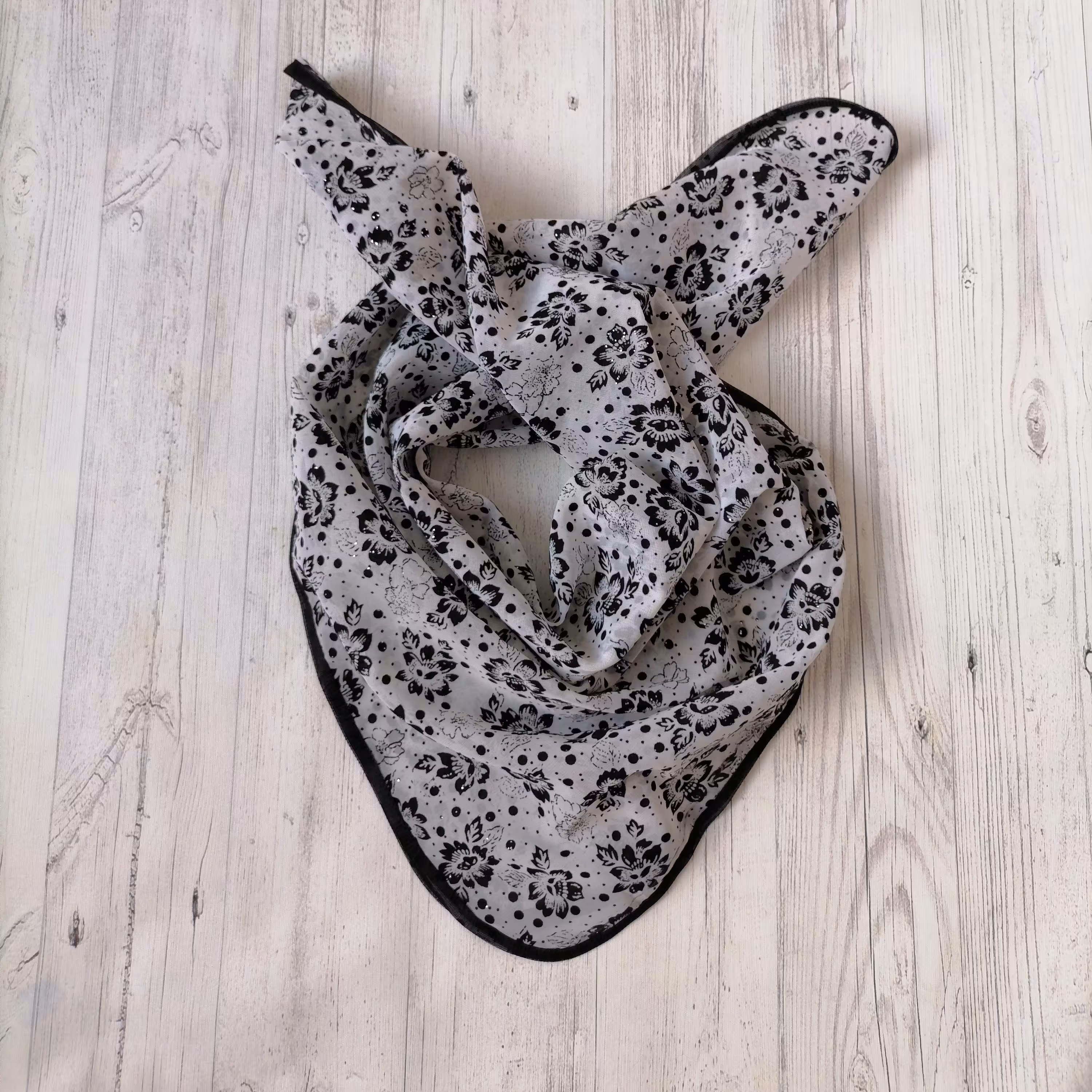 مینی اسکارف