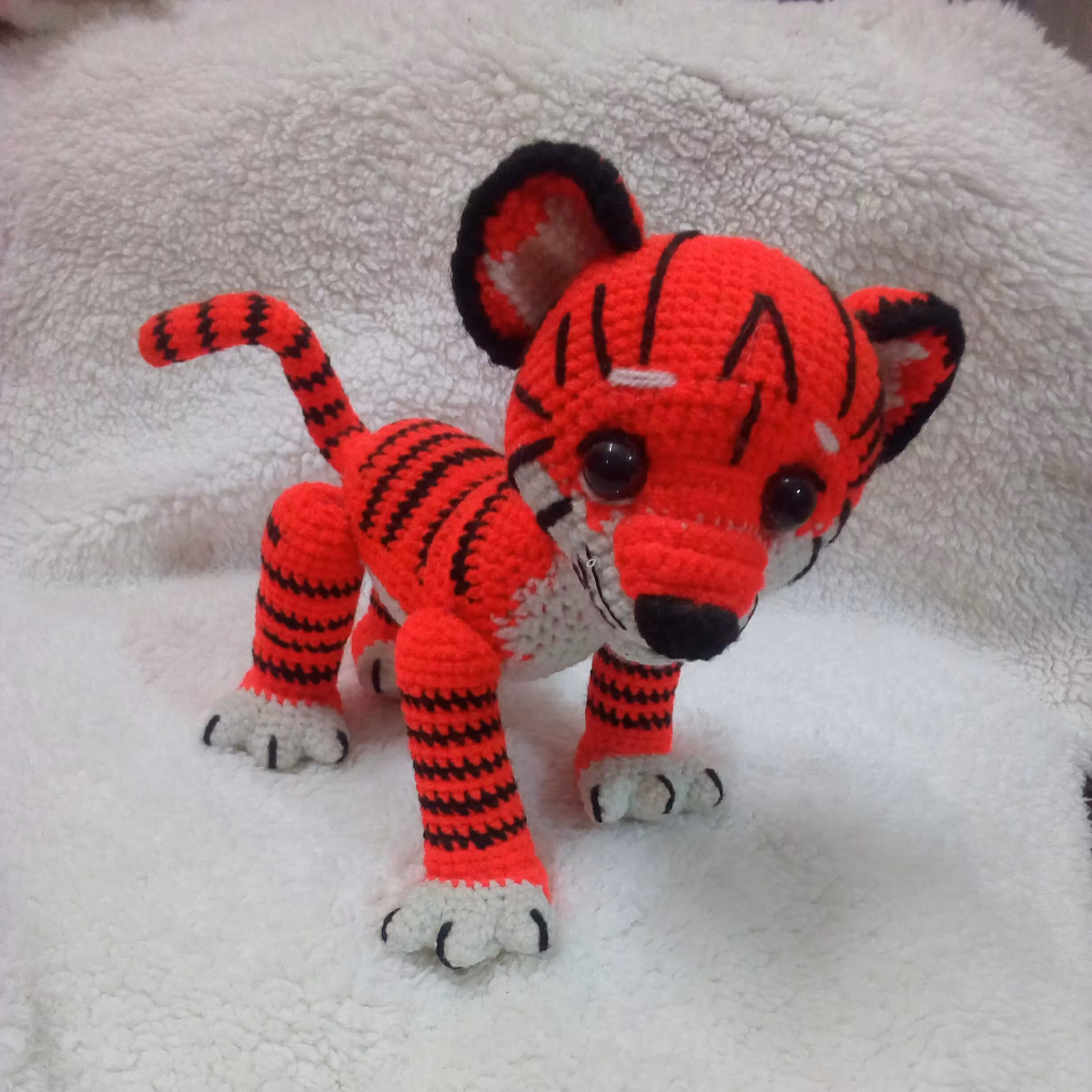 ببر بسیار زیبا بافتنی ، یه دکوری شیک و خاص 