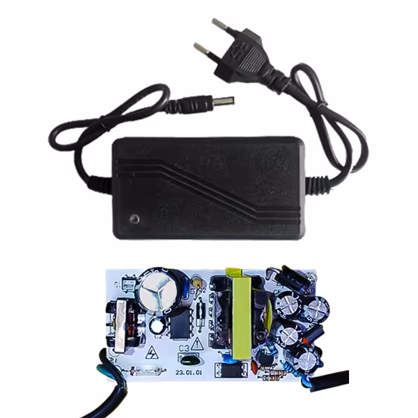 آداپتور 12V2A دوربین مدار بسته AKITAN مدل AK-PW2