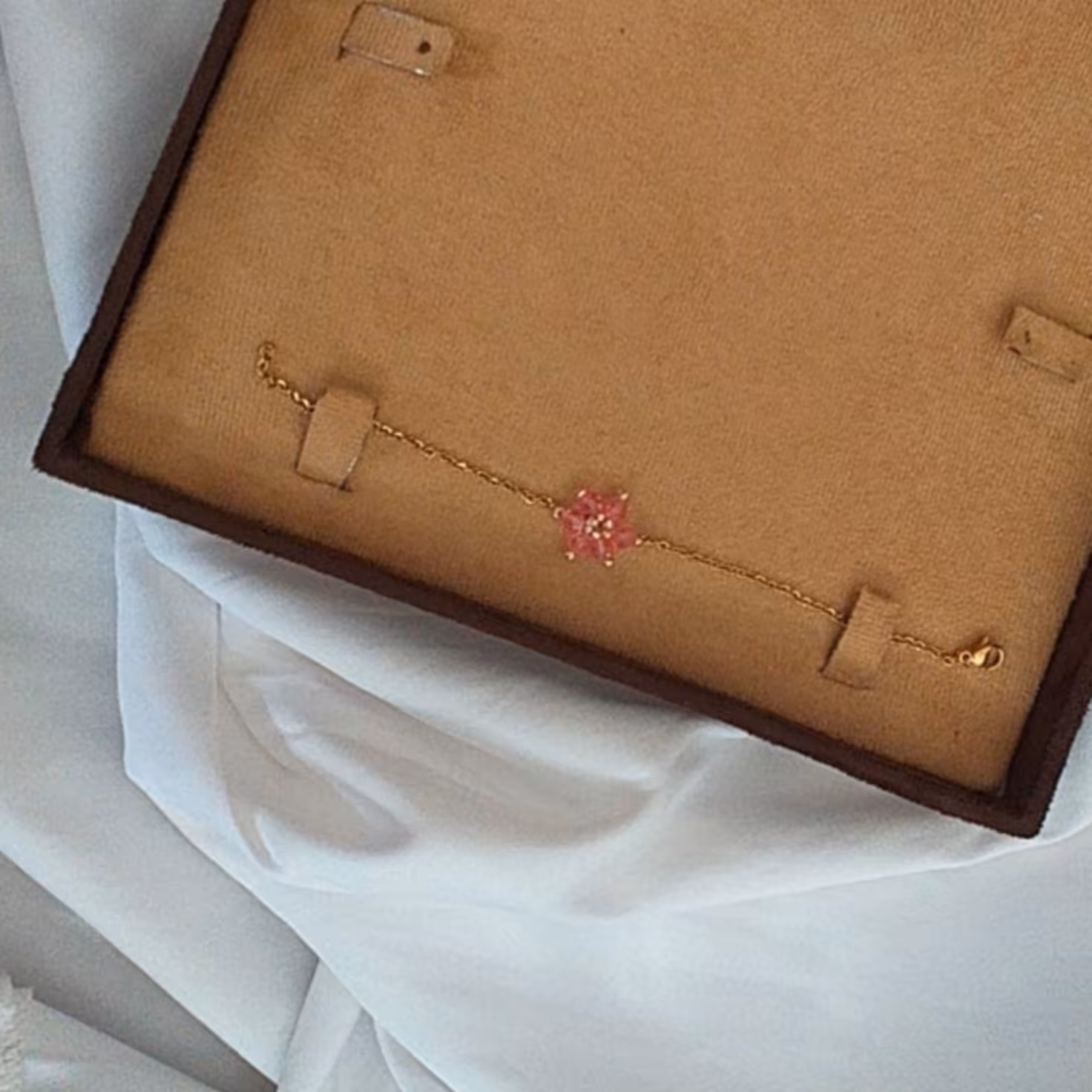 دستبند تک گل صورتی  