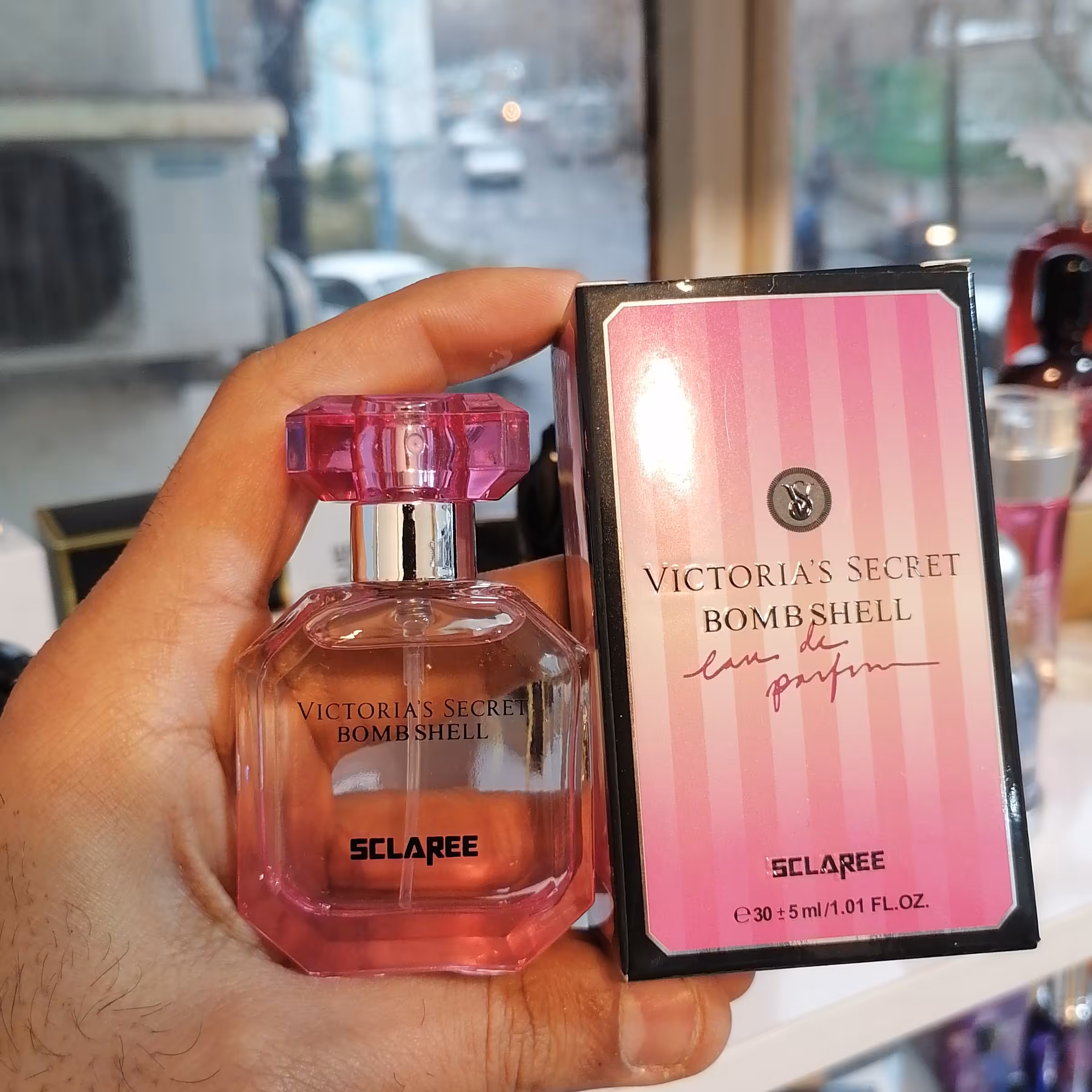 ادکلن مینیاتوری ویکتوریا سکرت 30میل اسکلاره