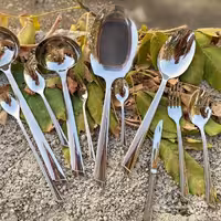 سرویس قاشق و چنگال غذاخوری برند یونیک مدل ناخنی 142 پارچه 