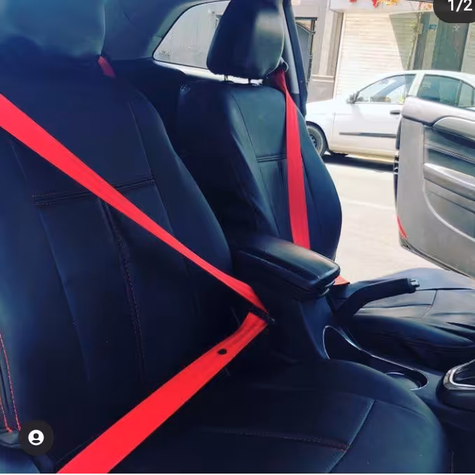 کمربند ایمنی خودرو رنگی