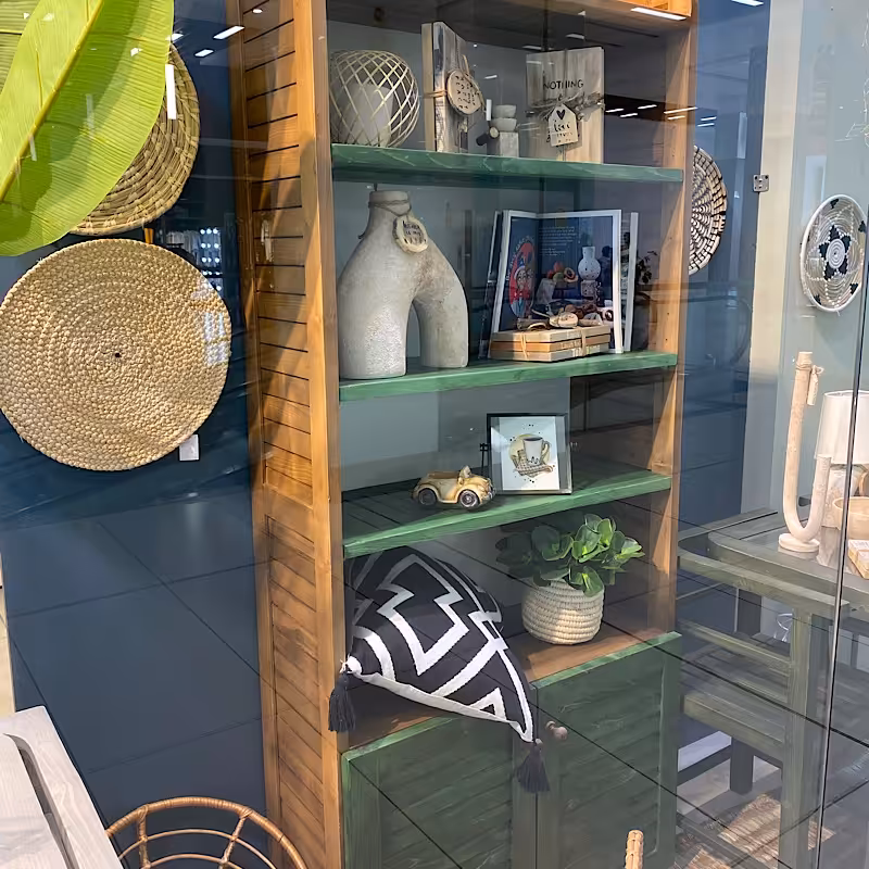 کتابخانه چوبی