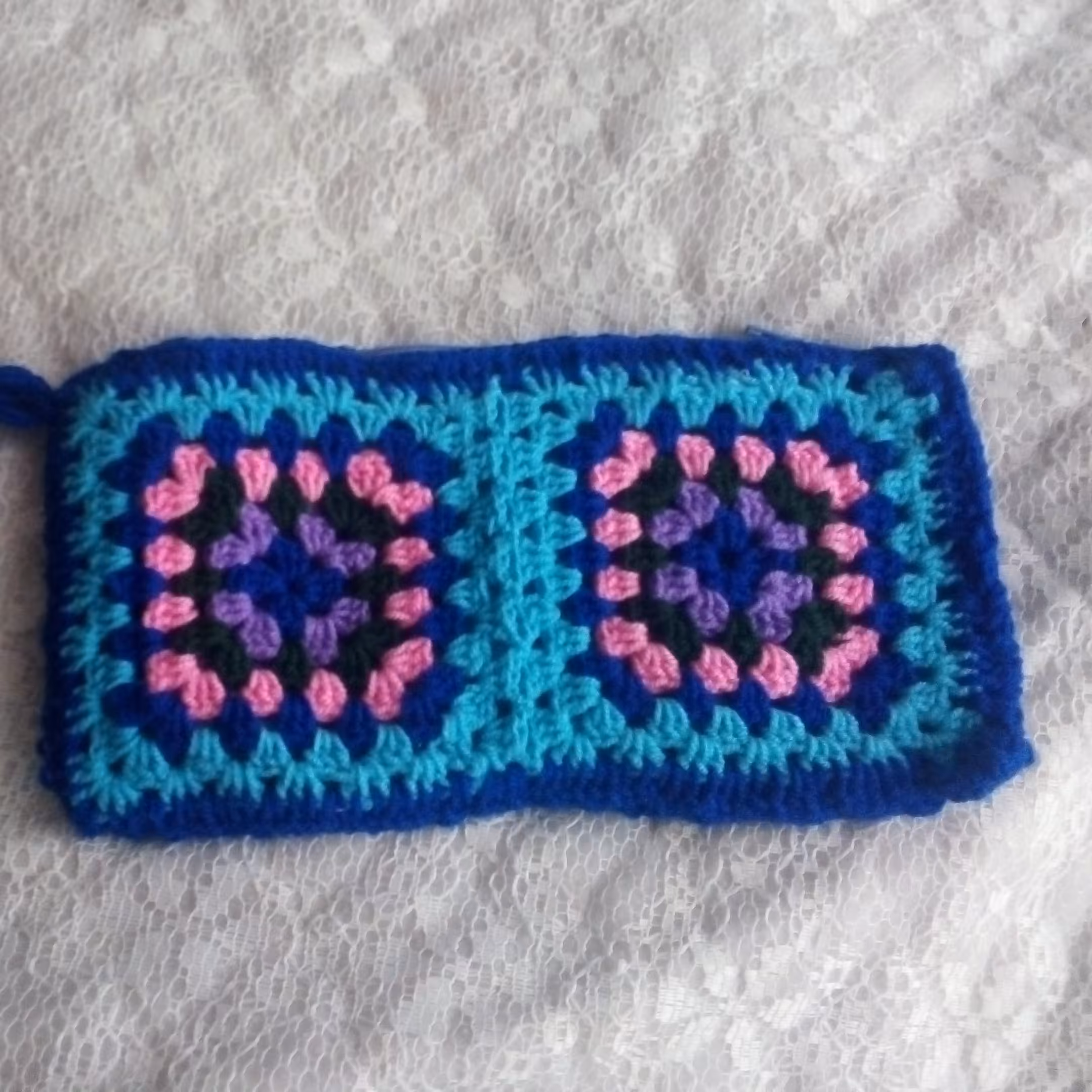 جامدادی دستباف قلاب بافی  در رنگهای مختلف سفارشی