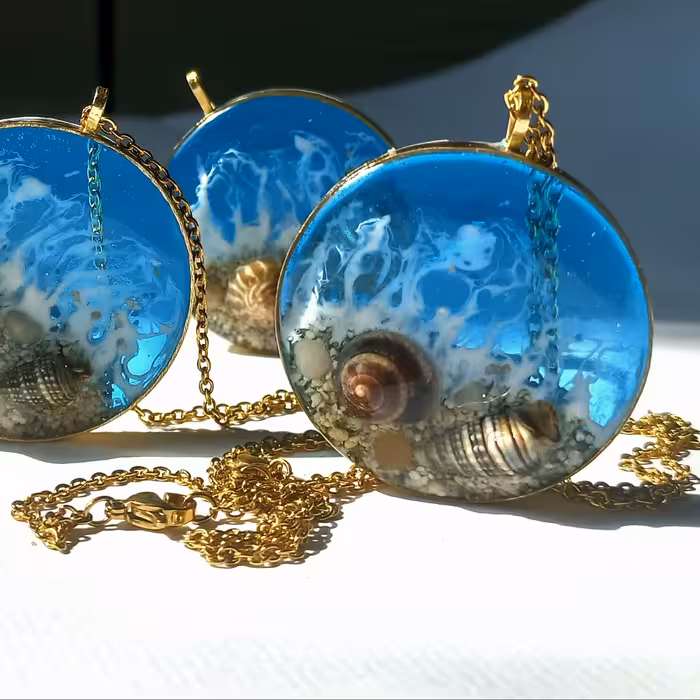 گردنبند دستساز رزینی دریا