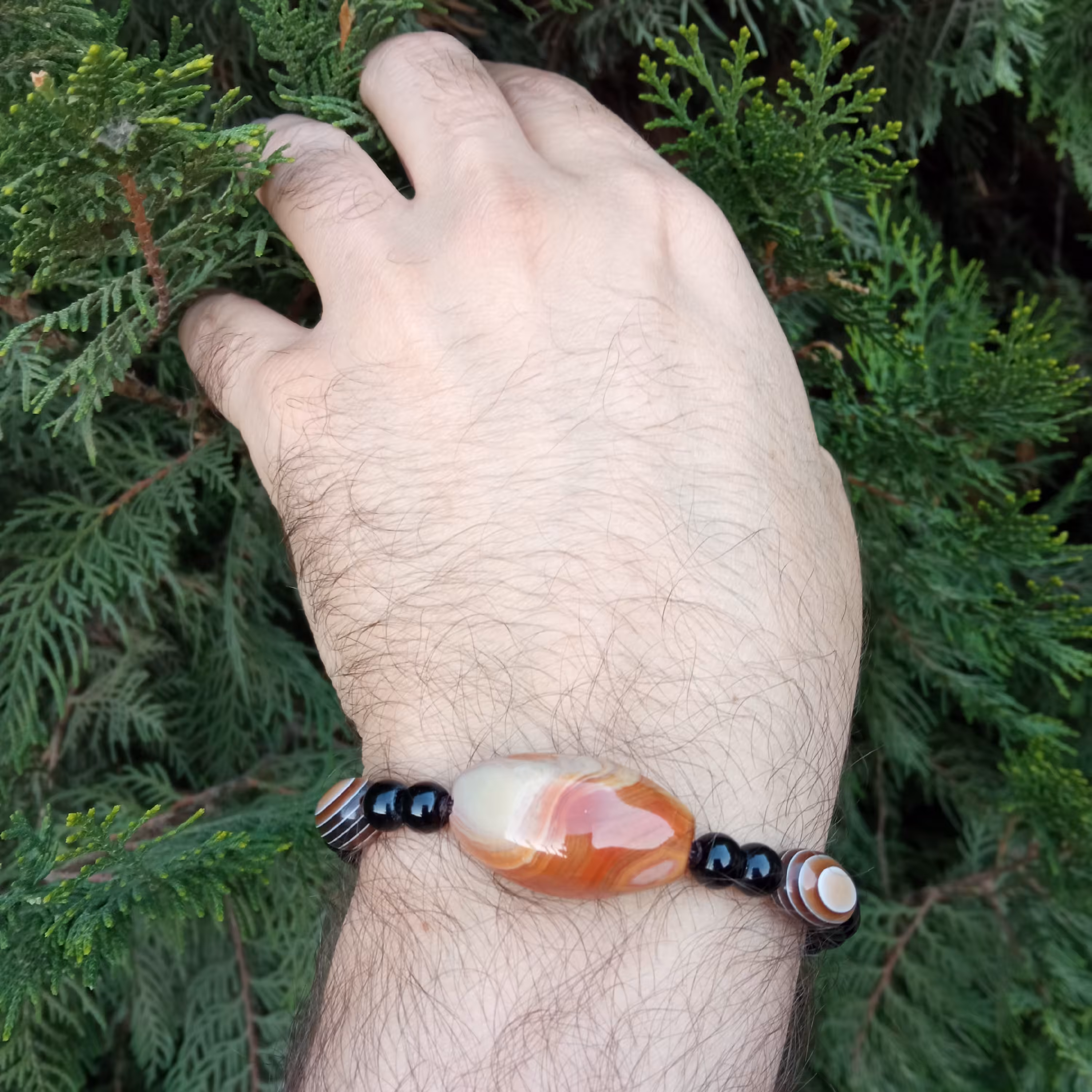 دستبند مردانه زنانه سنگ عقیق اصل  و سنگ اونیکس