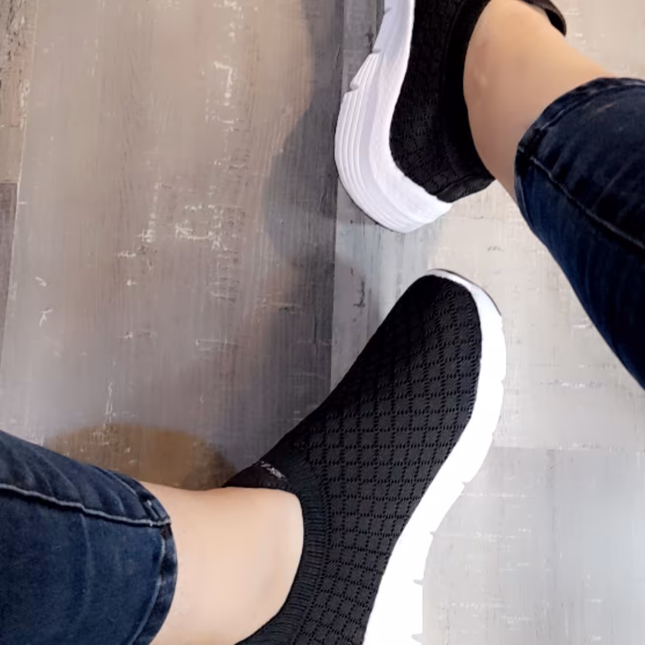 کتونی اسکیچرز جنس رویه جورابی جنس زیره پی یو درجه یک