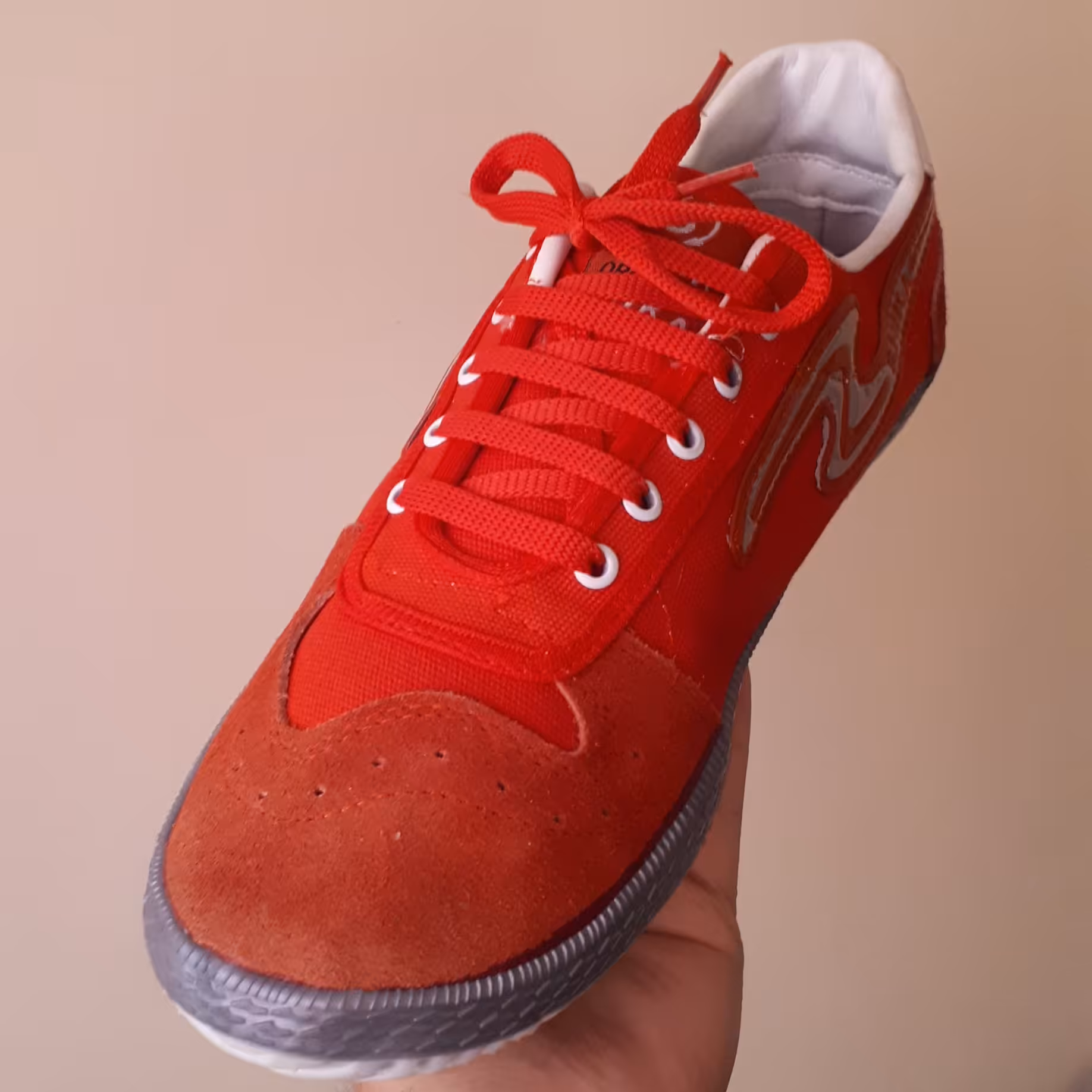 کفش کتونی اسپرت مردانه ارزان بسیار شیک و با دوام 2 جفت سایز 45 باقی مانده ارزان تر از همه جا