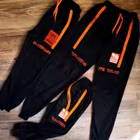 شلوار پسرانه و دخترانه قد60تا90شیک اسپرت مناسب سن 4سال تا 12ساله شبرنگ دار4جیب قد از کمر تامچ پا70-80-90سانتی متر