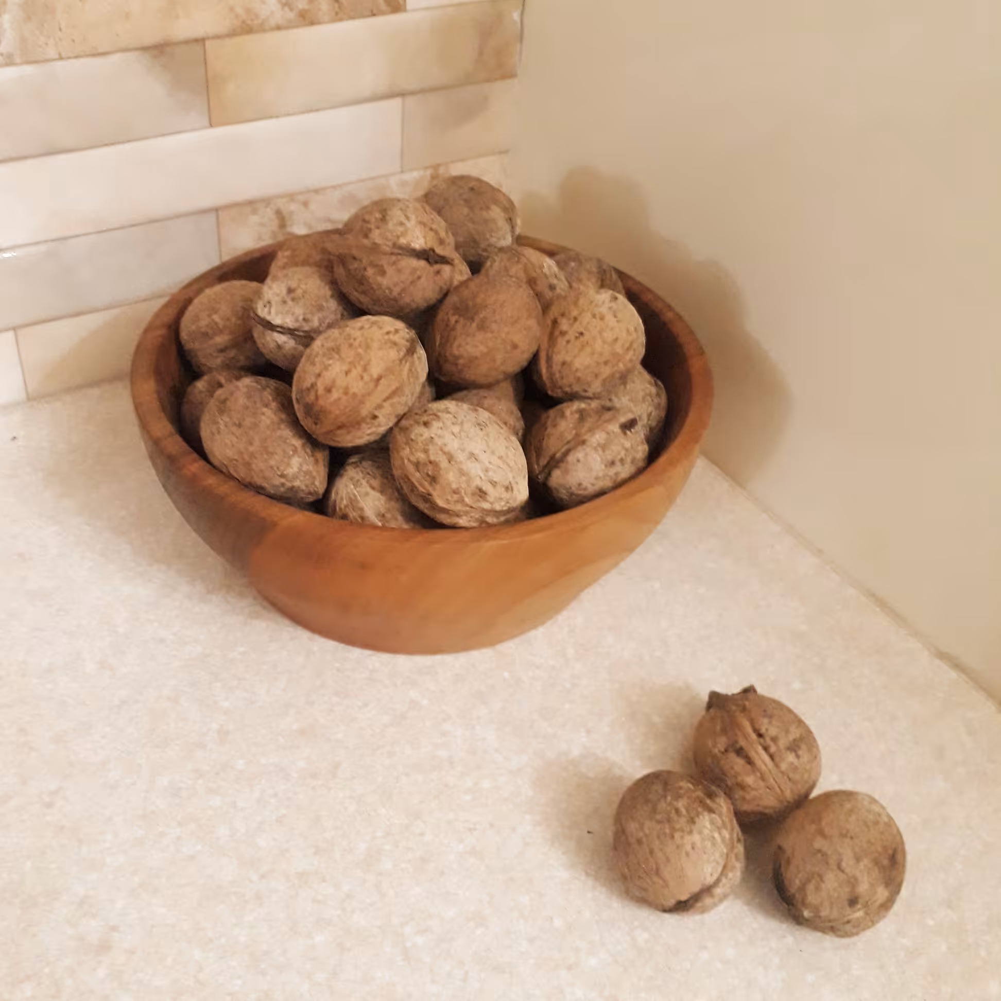 گردو ترد و تازه،پرمغز پک یک کیلویی ، محصول آذربایجان