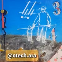 ساعت دیواری بابا - با طرح برجسته و دست ساز - با موتور آرام گرد- کد 4B