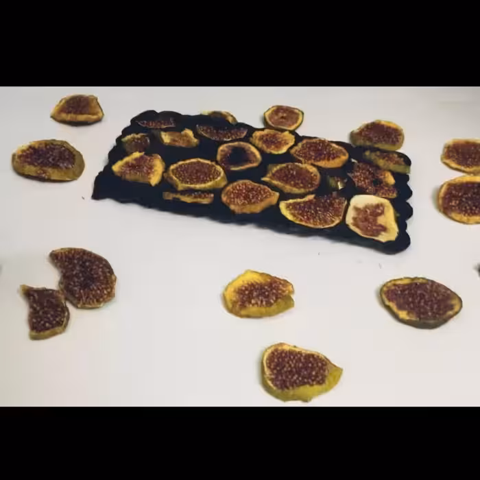 شکلات با مغز  انجیر