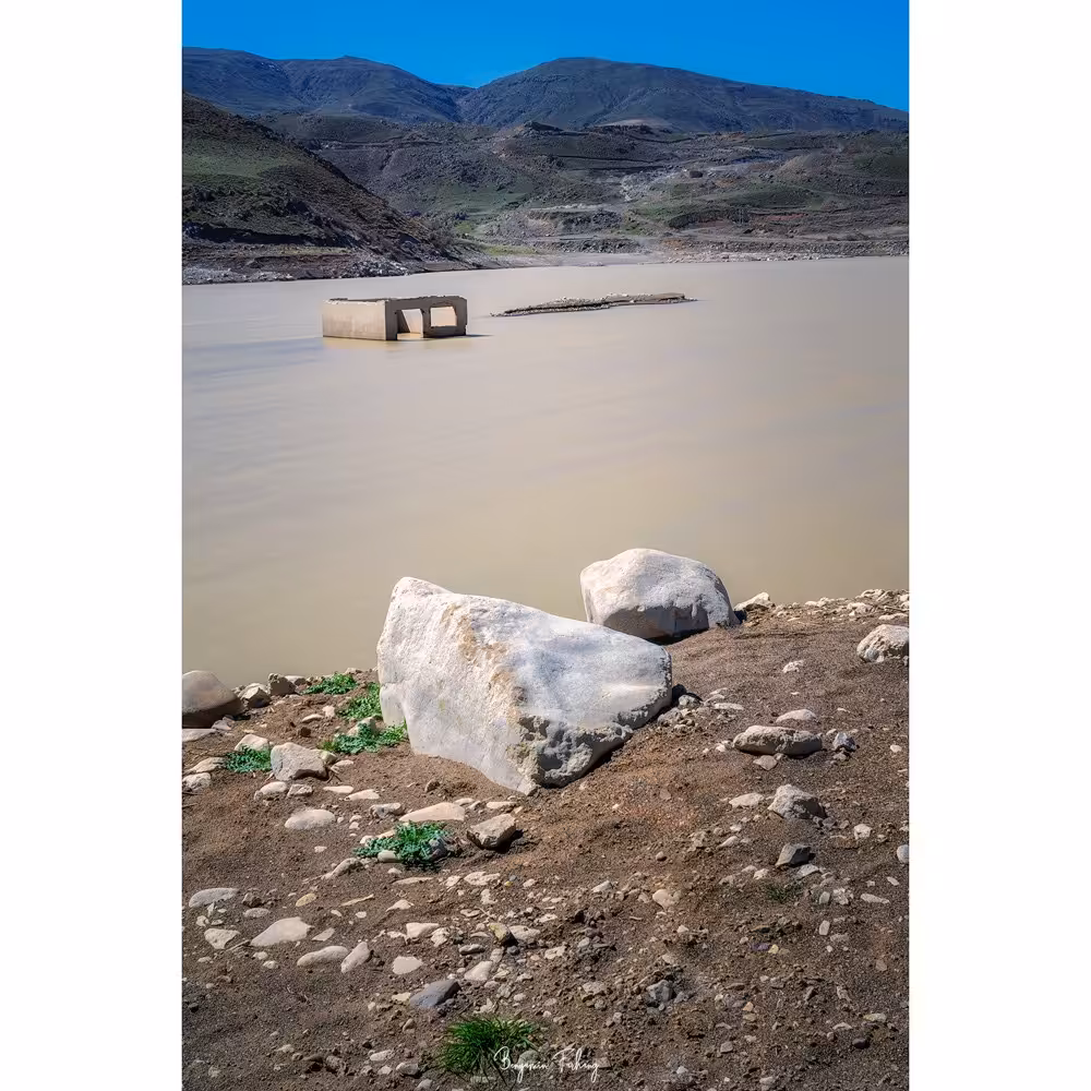 تابلو شاسی کد benpics-0128 (ابعاد 50x70 - شاسی 8 میل-کاغذ سیلک-اصالت تصویر)