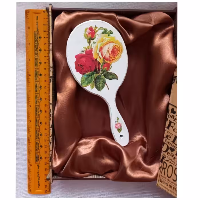 آینه آیینه آرایشی دستی چوبی طرح گل گلی پشت و رو طرح گل با جعبه کادویی شیک