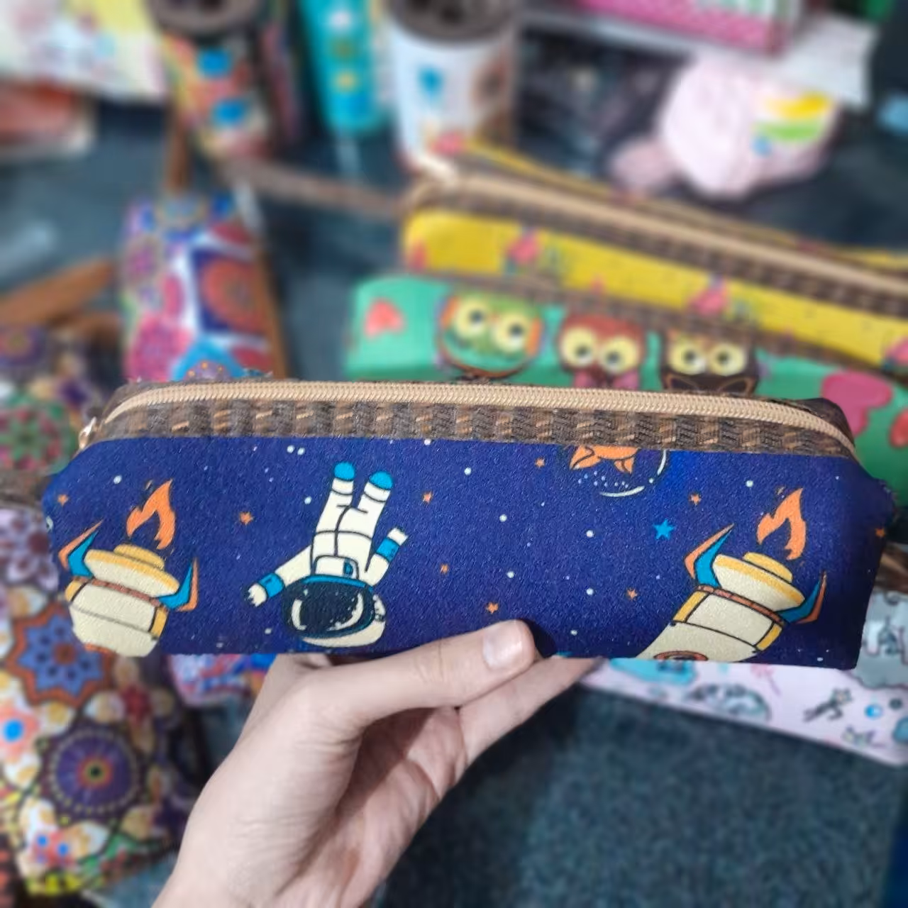 جامدادی بزرگ طرح فضانورد