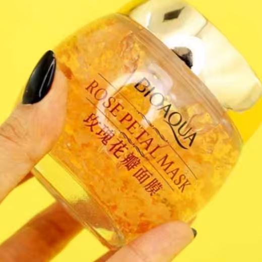 ماسک صورت گل رز بیوآکوا کد bqy7021
_حجم: 120 گرم

حاوی عصاره گل رز، ویتامین C، سلنیوم گلیسیرین