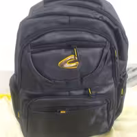 کوله پشتی مارک کمل جنس رویه کج راه خارجی آستر خارجی  محافظ لب تاب  پشت جلیقه ی