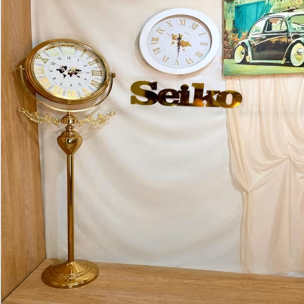 ساعت ایستاده