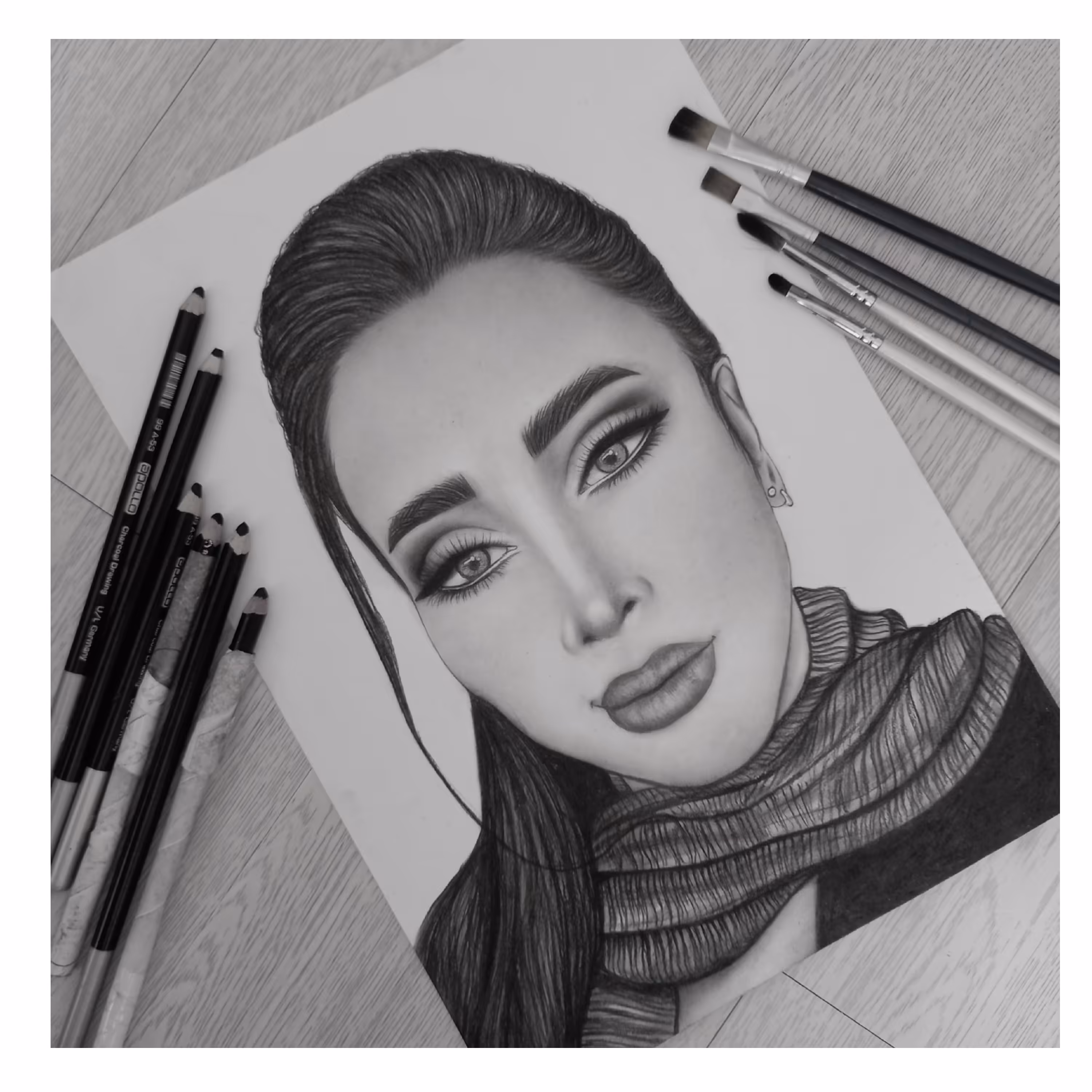 طراحی چهره با تکنیک سیاه قلم در سایز A4