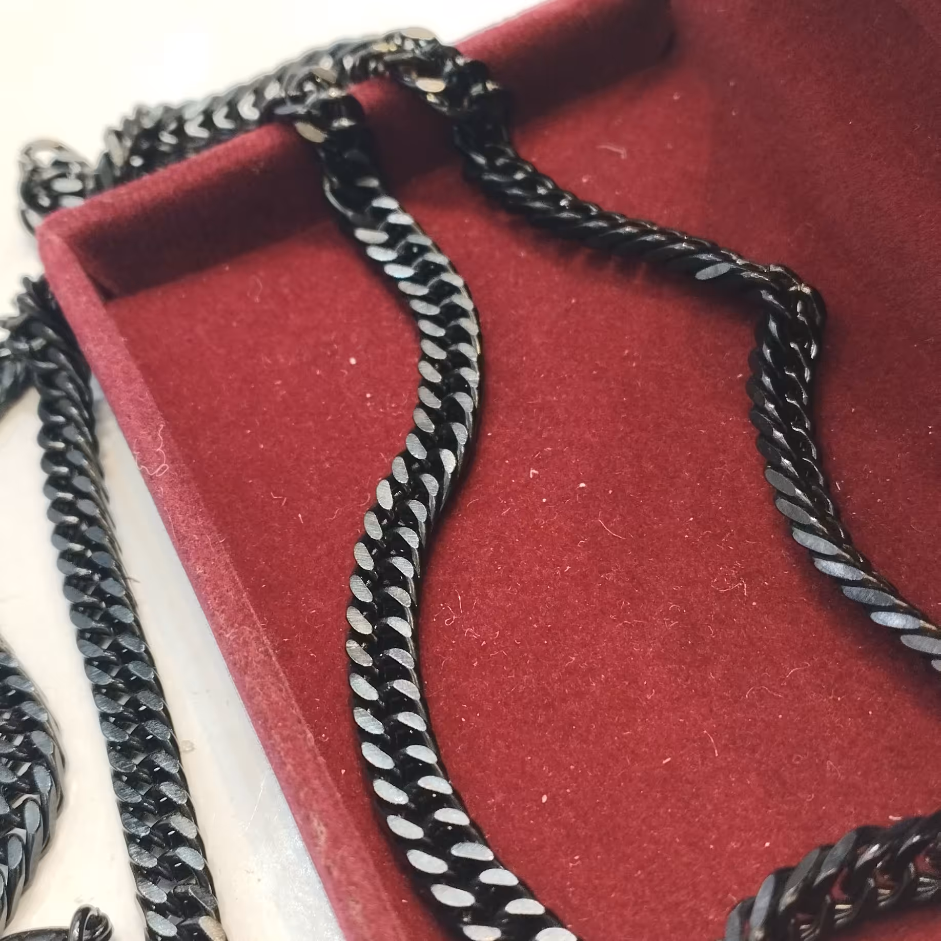 زنجیر مردانه استیل رنگ ثابت مدل زنجیر درشت رنگ مشکی کد1