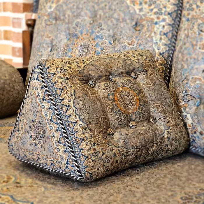 پشتی سنتی لمی مدل مثلثی طرح شاه نشین رنگ طوسی (یک جفت)