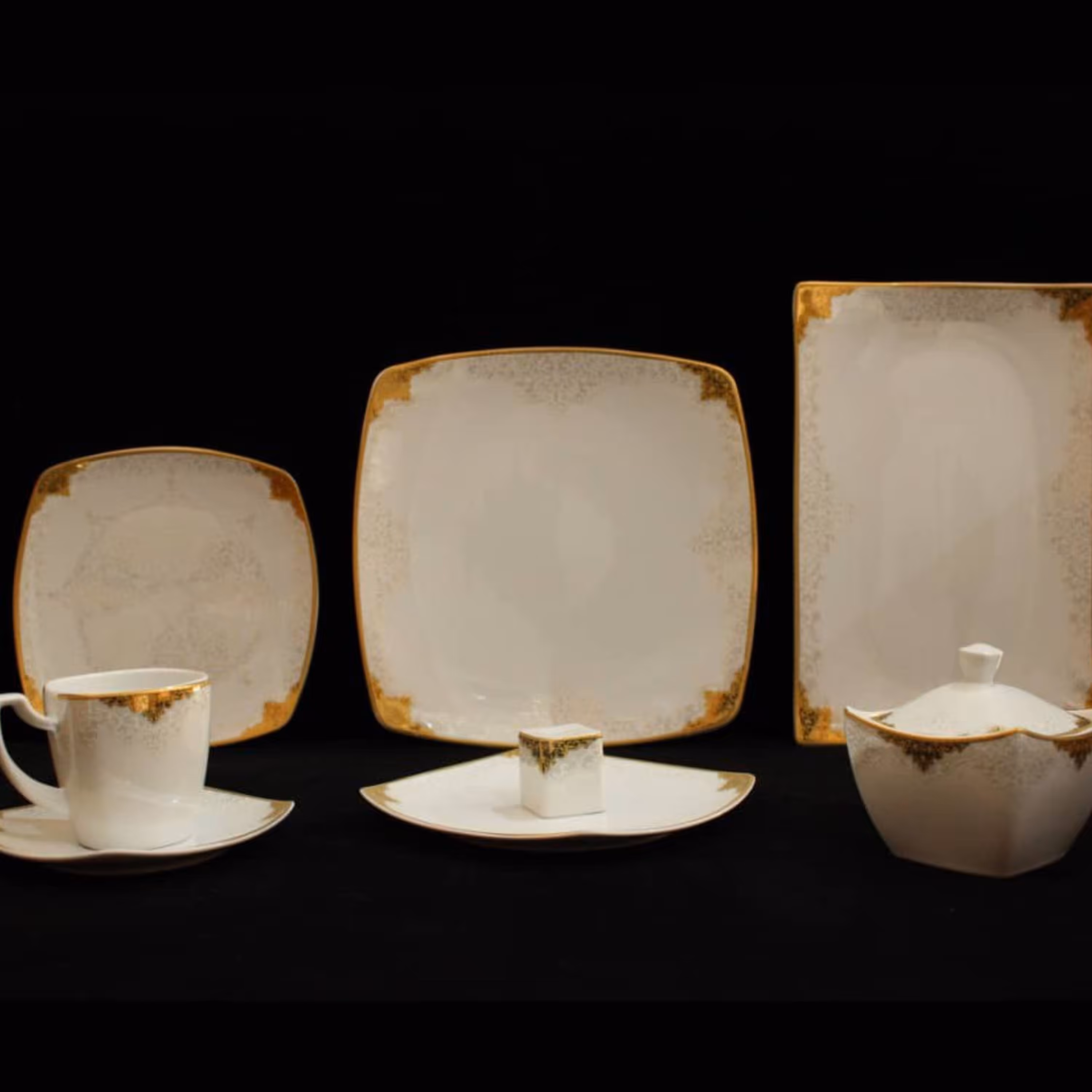 سرویس85پارچه چینی لورین قالب سناتور گل کوکب طلایی