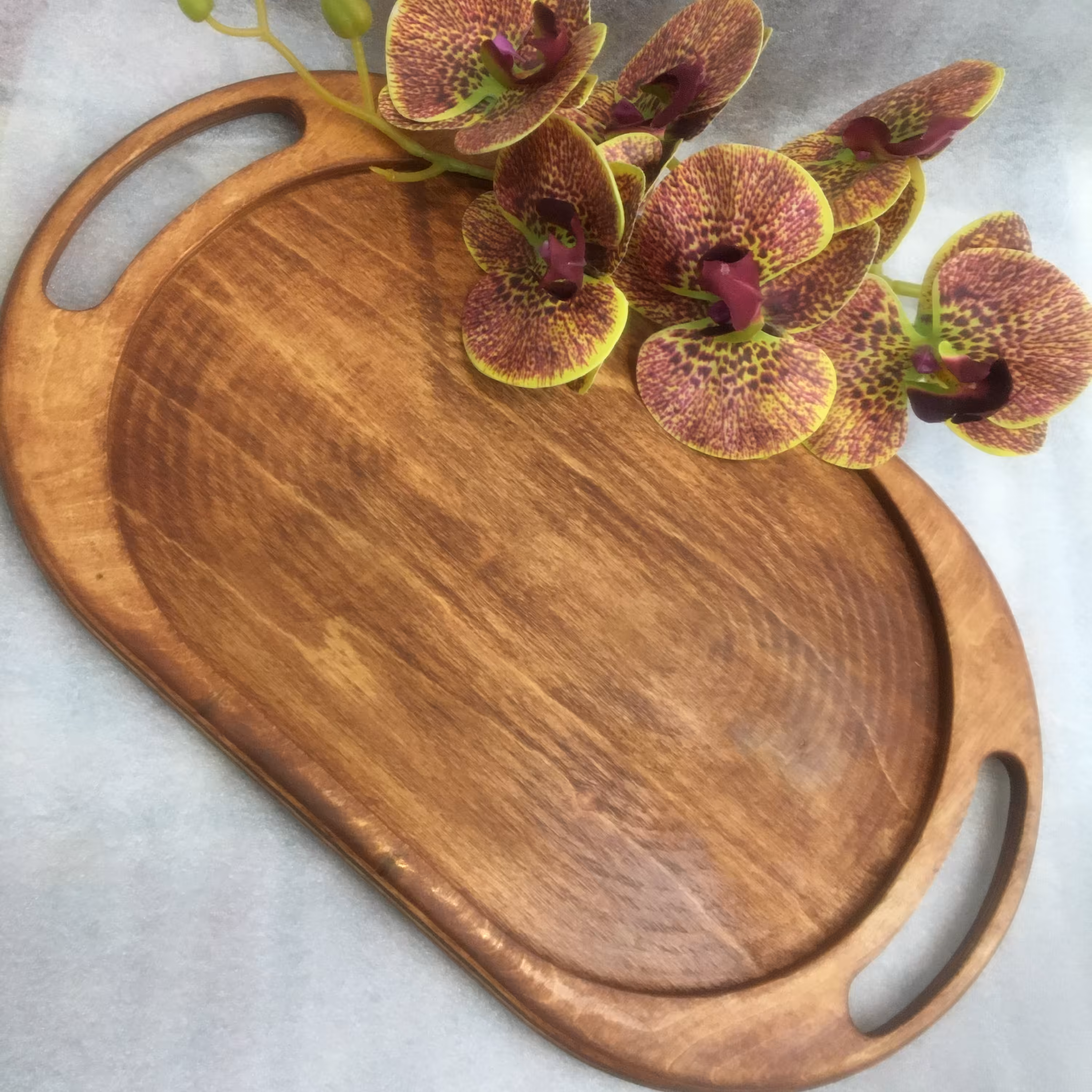 سینی چوبی بیضی شکل دسته دار