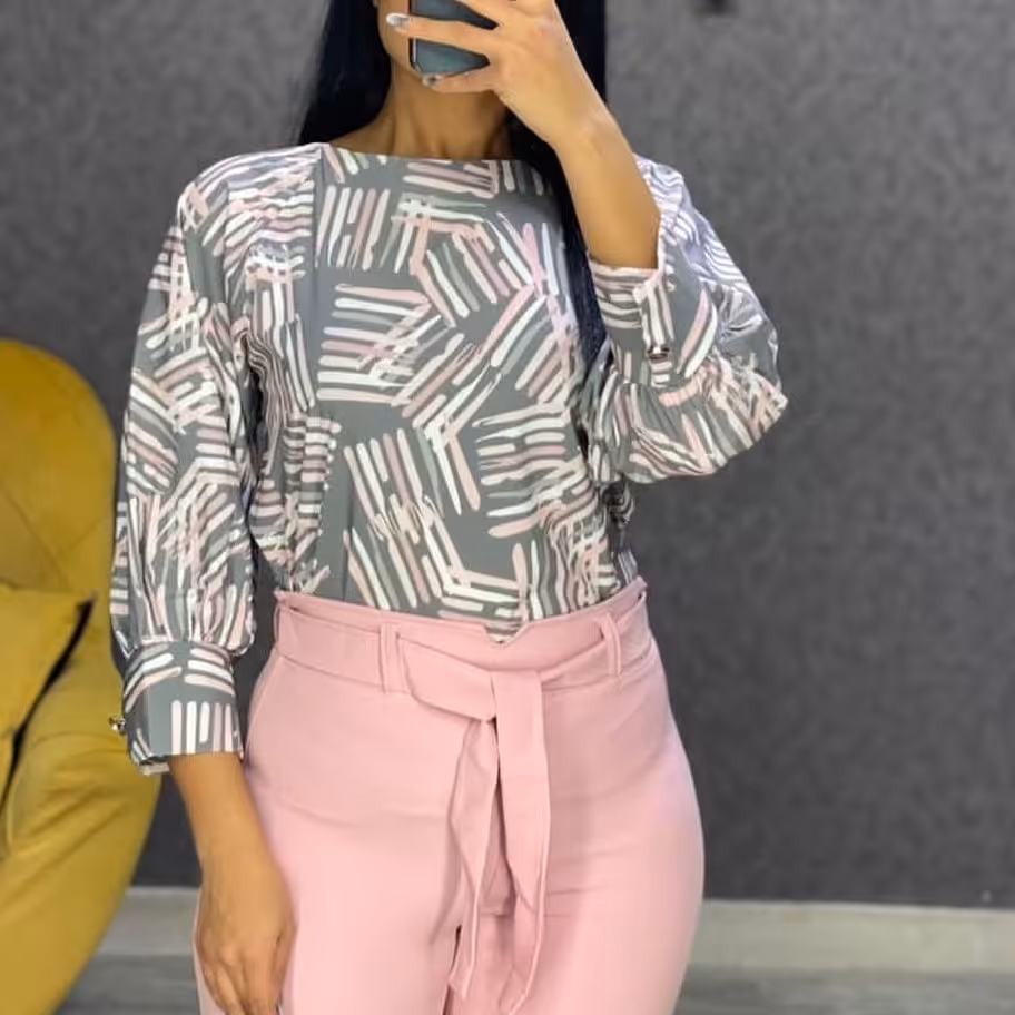 شومیز با رنگبندی زیبا جنس کرپ سافت رنگبندی بر طبق عکس ژورنلل