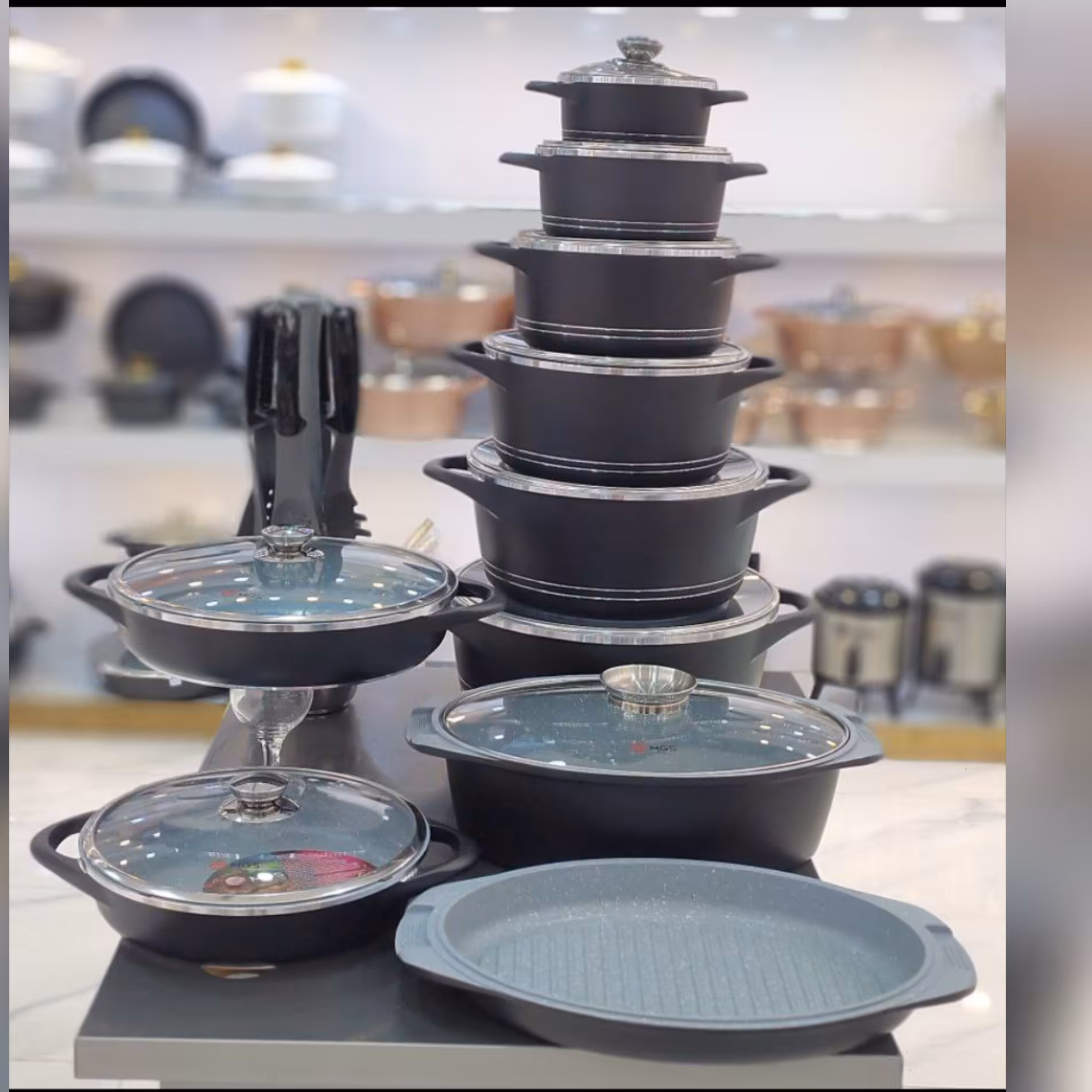 سرویس قابلمه چدن گرانیت 29 پارچه برند MGS طرح ایتالیا رنگ مشکی