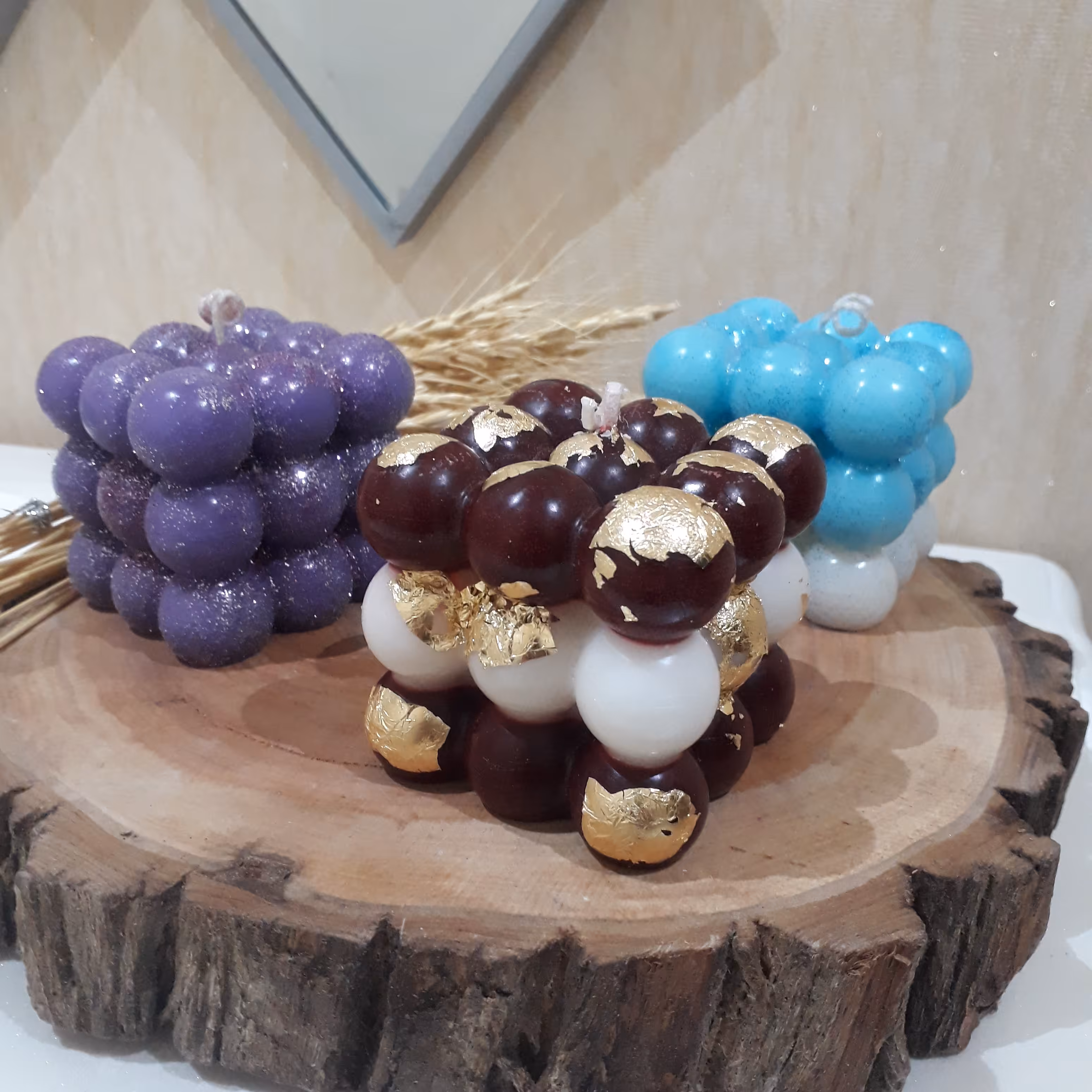 شمع روبیک در طرح و رنگبندی زیبا