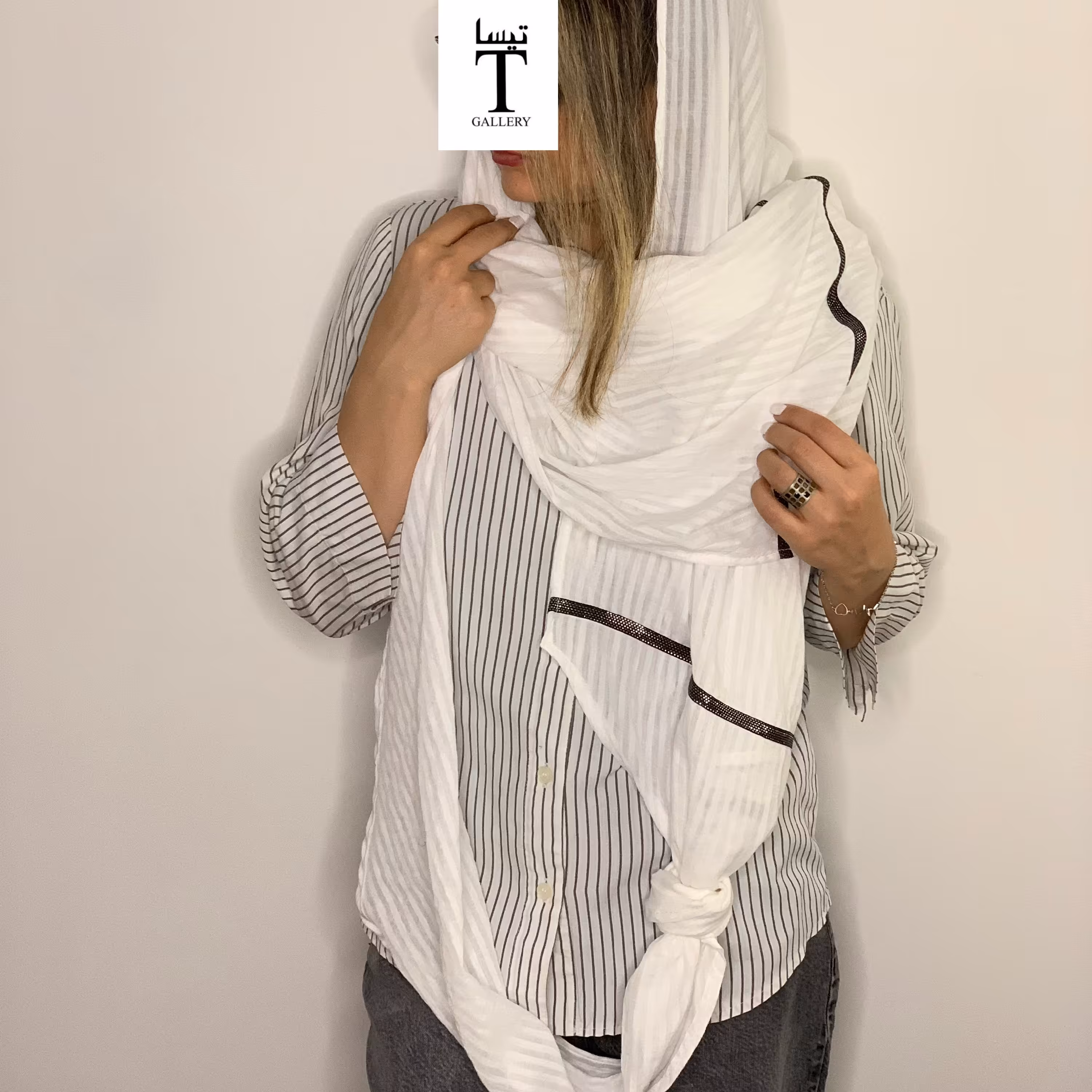 شال دست دوز بلند