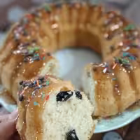 کیک کشمش وگردو