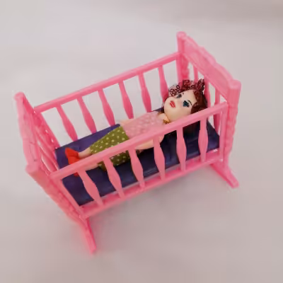 گهواره اسباب بازی با عروسک متصل