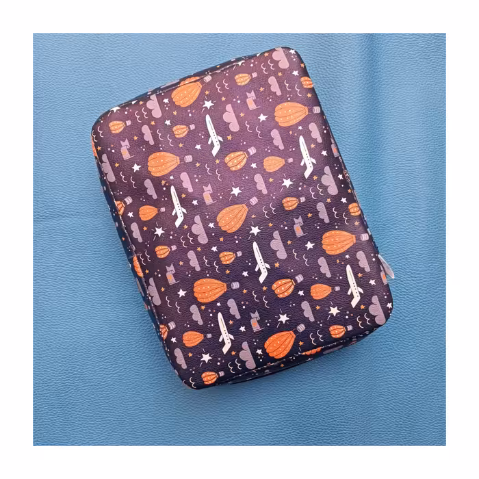 جامدادی دور زیپ سایز 12 تایی، چرم مصنوعی درجه 1 آستر اشپالت، کش 2سانتی محکم