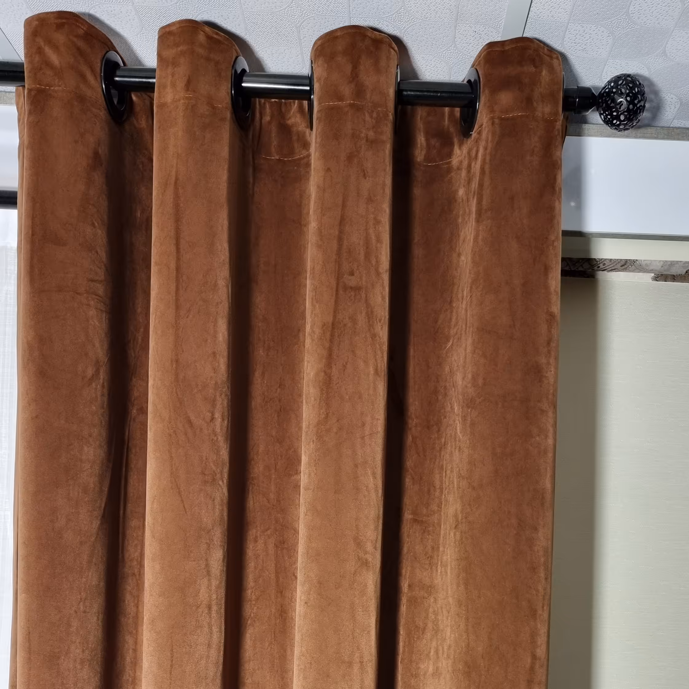 پرده آماده مخمل کالیفرنیا رنگ مسی  ابعاد 140×275 کد 49