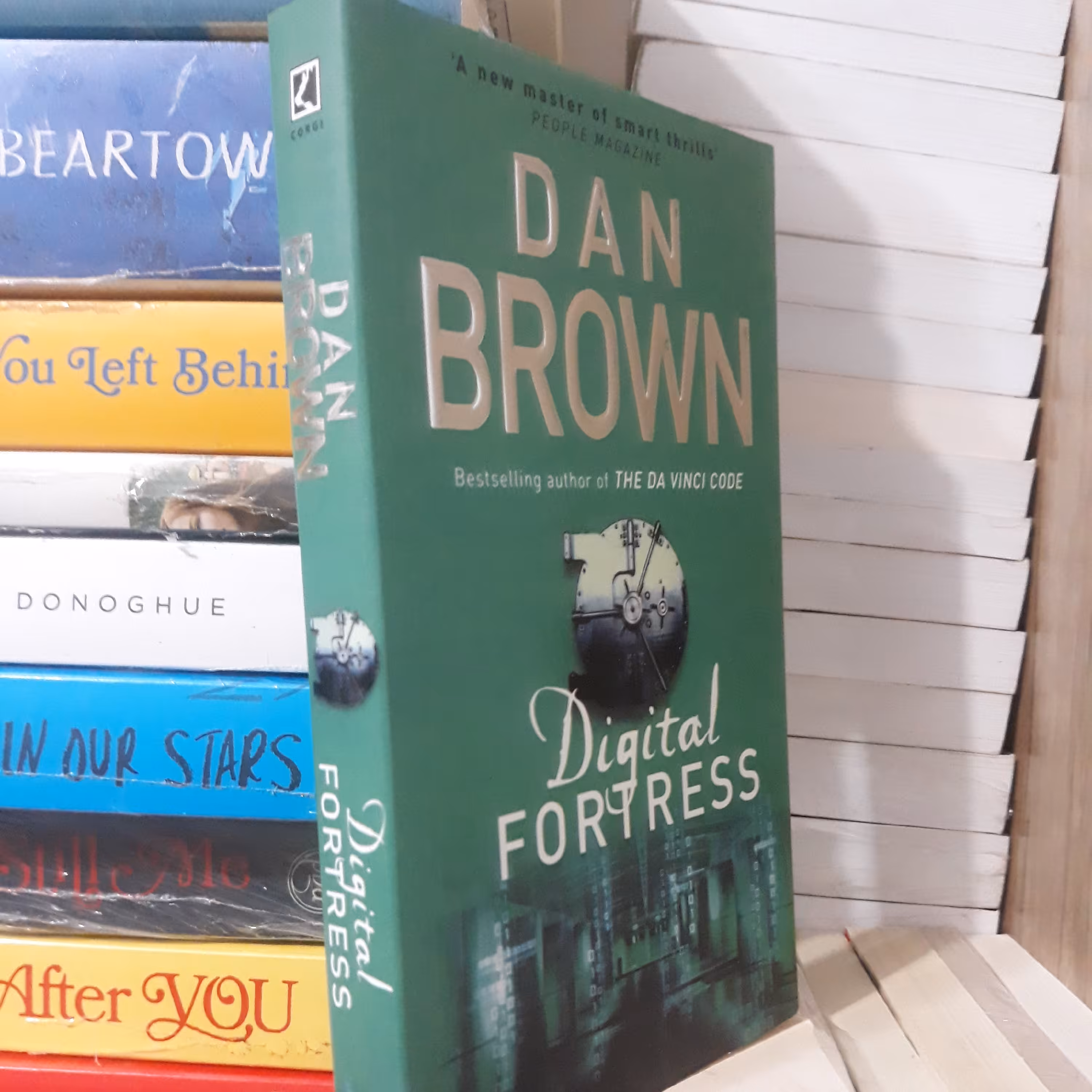 کتاب زبان اصلی Digital Fortress (قلعه دیجیتالی)