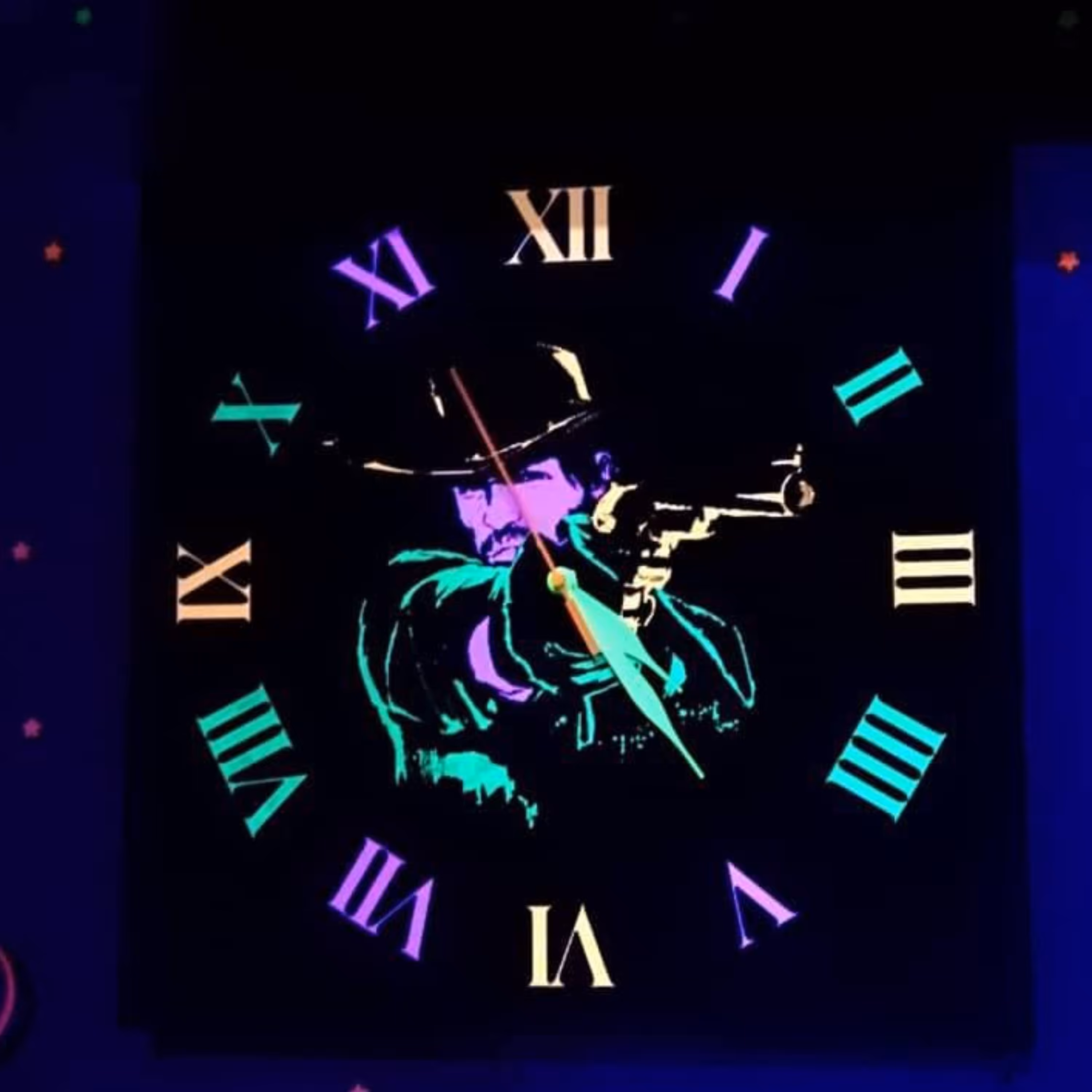 ساعت دیواری بلک لایت طرح بازی رد دد ریدمپشن سایز  50 در 50 سانتیمتر Blacklight