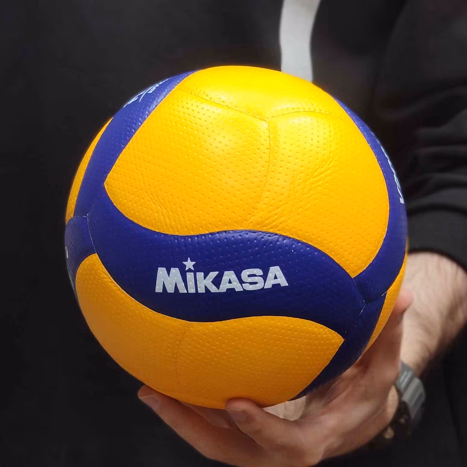 توپ والیبال میکاسا Mikasa V200W اصل 