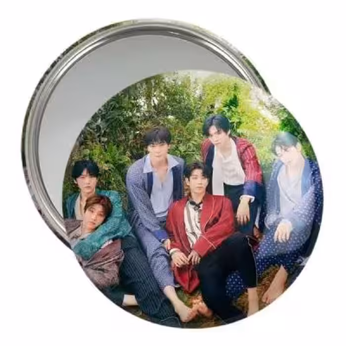 آینه جیبی خندالو مدل گروه گات سون GOT7 کد 11645