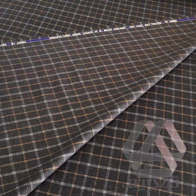 پارچه فاستونی چهارخانه منگوله دار سلکا جامعه 45 درصد پشم و 55 درصد نخ