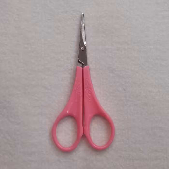 قیچی ابرو دسته صورتی اعلا با کیفیت تیغ استیل ضد آب