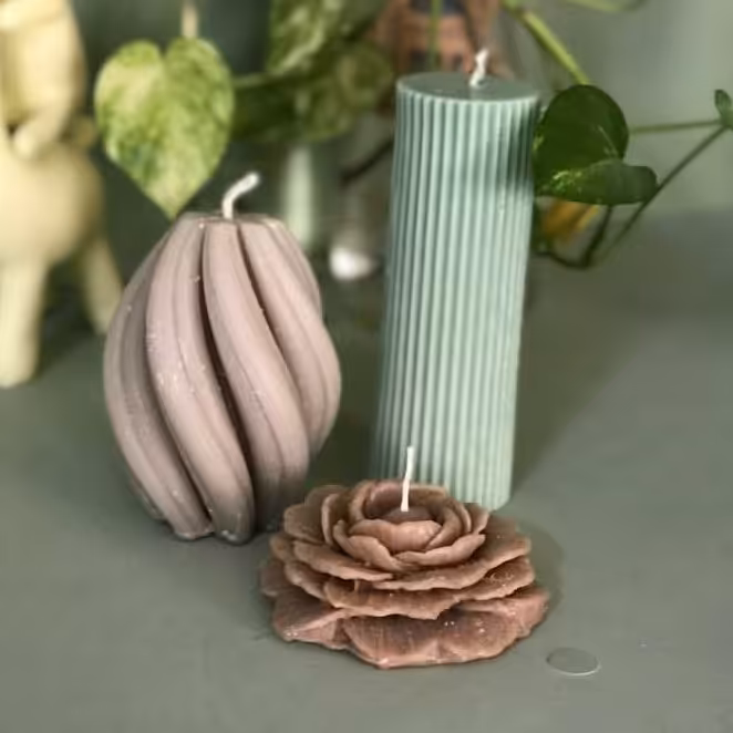 شمع های مدرن موج،استوانه شیار دار وگل آرزو