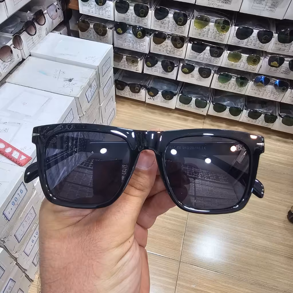 عینک آفتابی اسپرت دیوید بکهام رنگ مشکی ارسال رایکان 