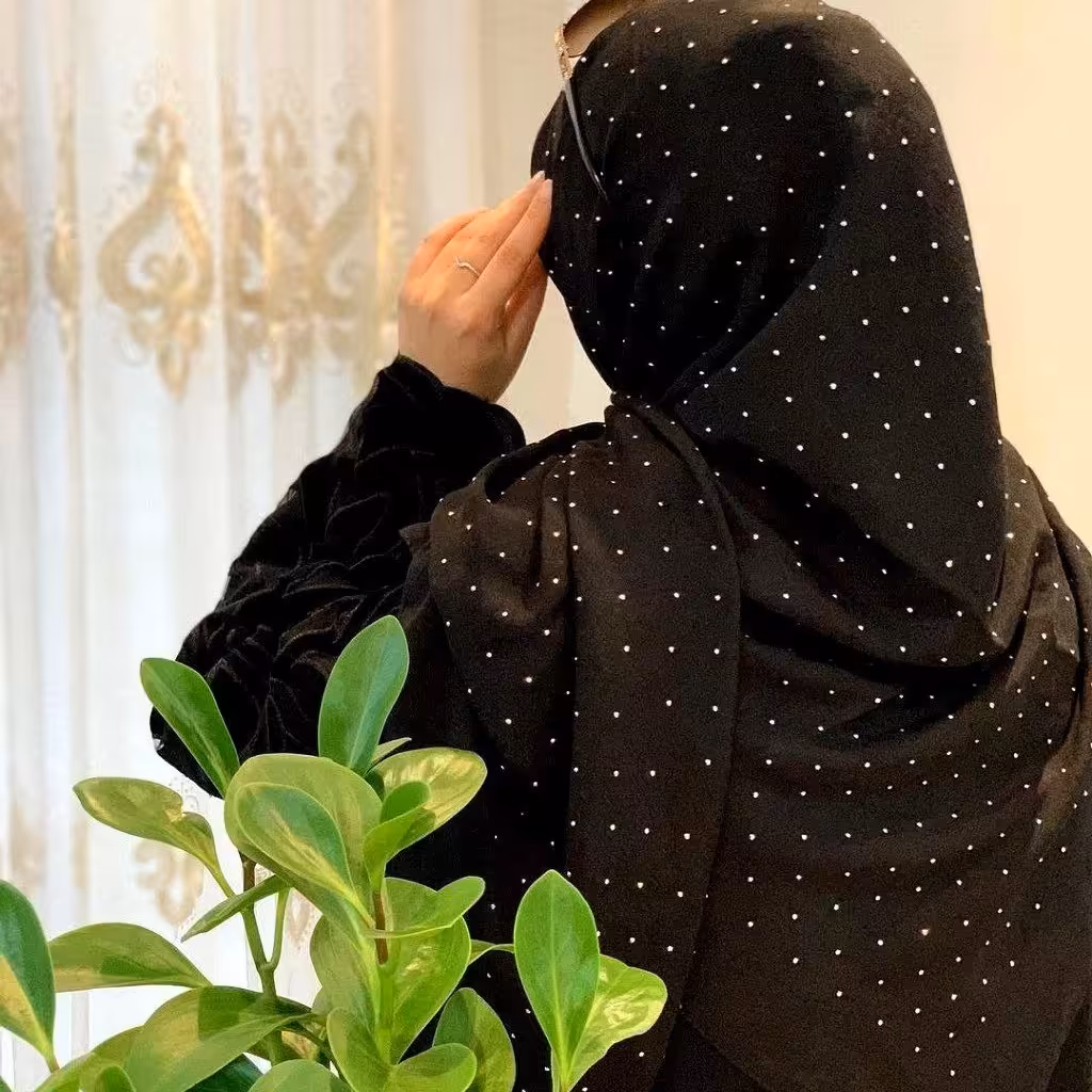 روسری کرپ مشکی نگینی جدید