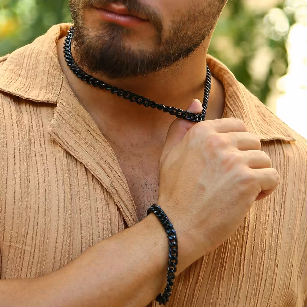 ست گردنبند و دستبند Cartier مدل Zar (مشکی)