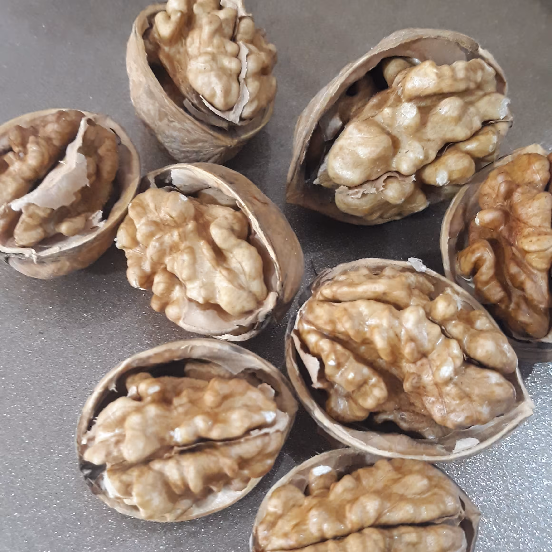 گردو تازه  تمام کاغذی  بی نظیر 