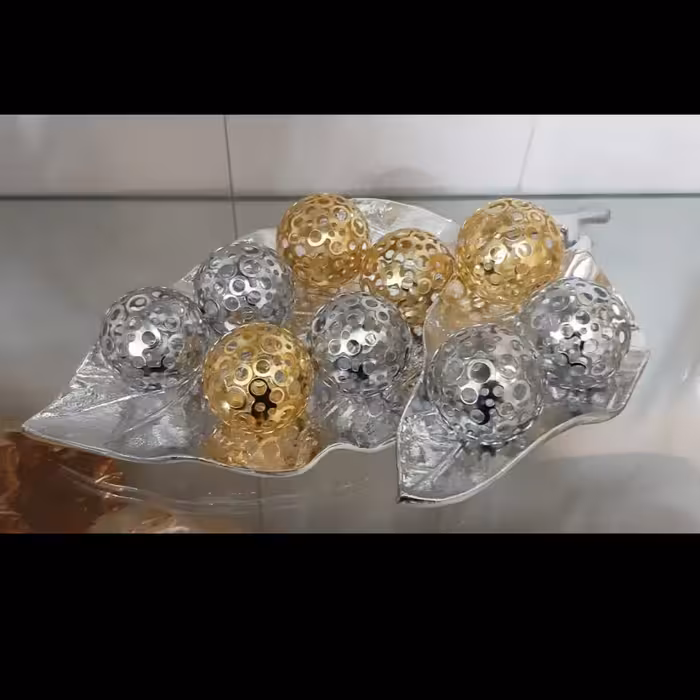 گوی های آلومینیوم دکوری براق آبکاری تمیز و بدون تغییر رنگ طلا و نقره