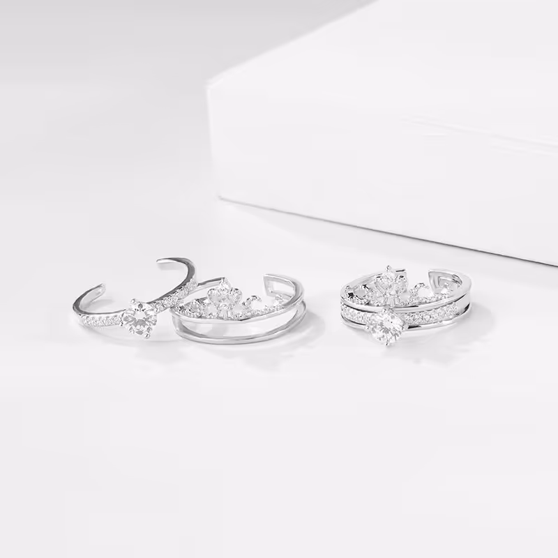 انگشتر نقره زنانه مدل تاج و تکتاش